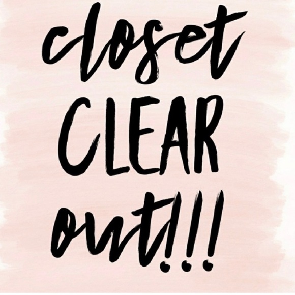 Like this listing to be notified of all shows. Woman’s clothing live & silent. - Picture 5 of 5